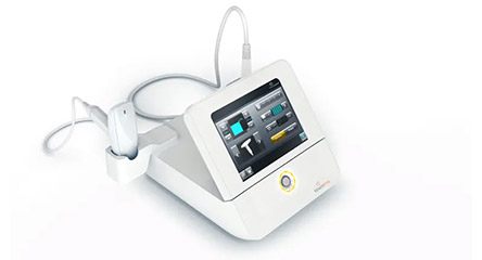 フラクショナルRF治療(Venus Viva)